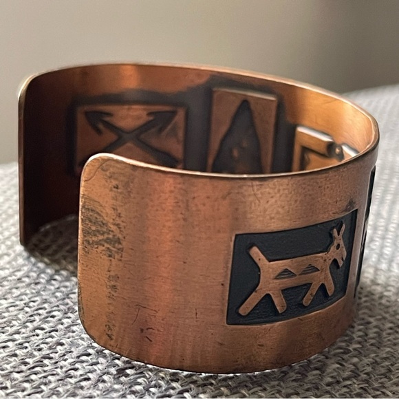 BELL TRADING POST | Vintage | Solid Copper Cuff Bracelet Circa 1960's - Picture 15 of 16